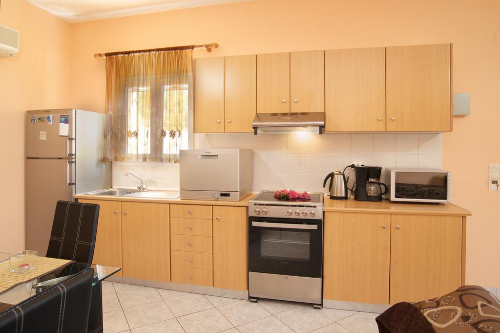George Apartments Lourdata  Habitación foto